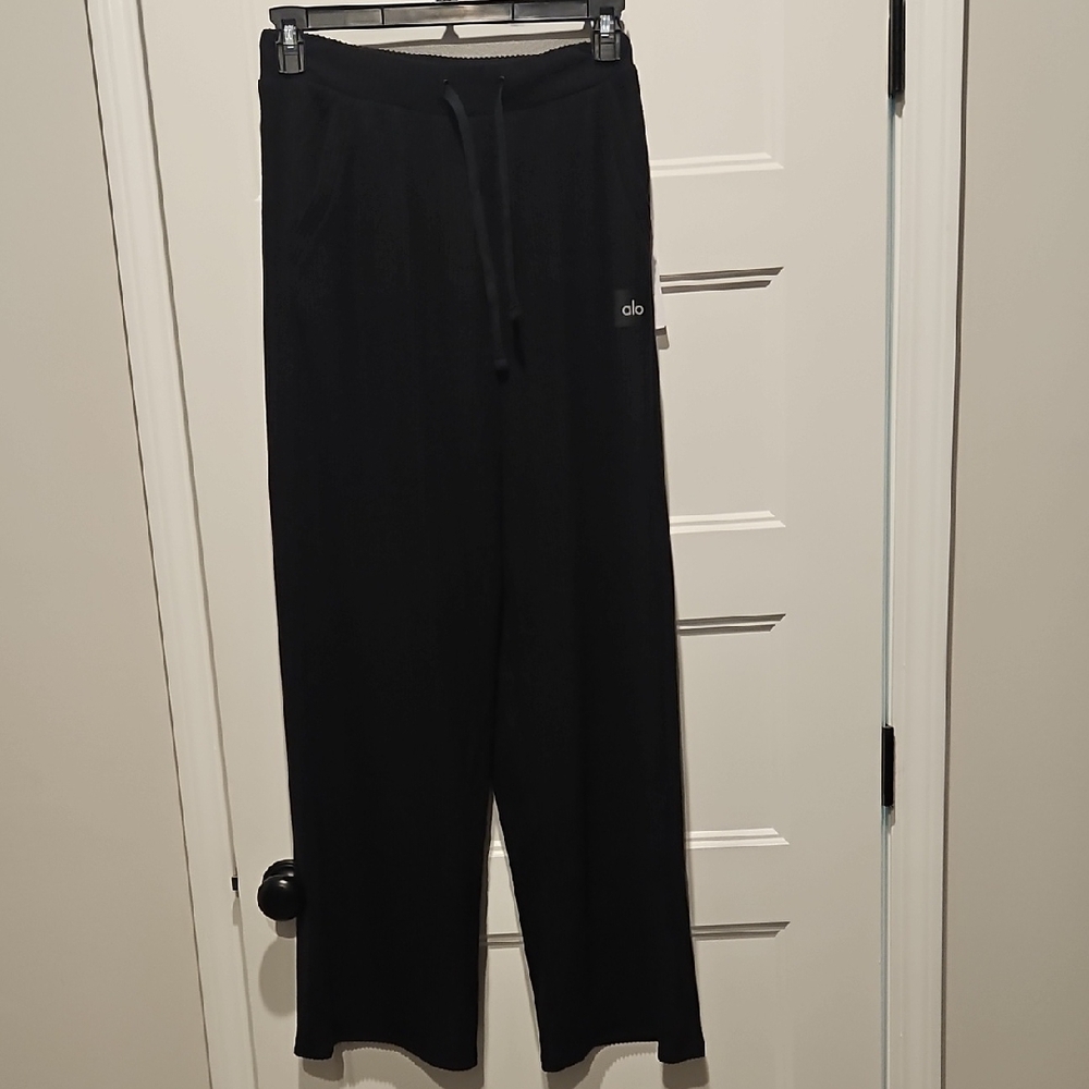 ALO Muse Yoga Ribbed Knit Black Pants